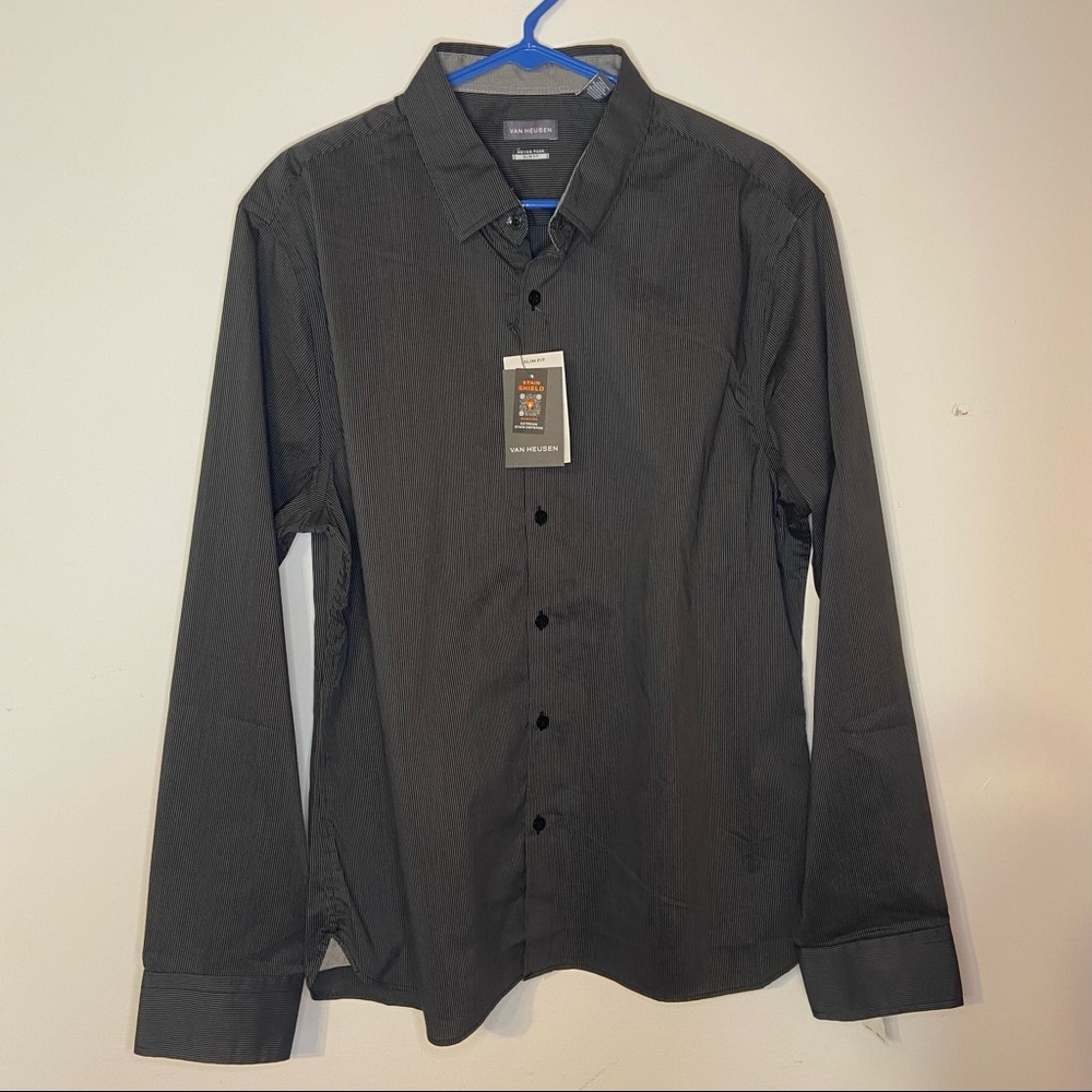Mens Van Heusen stripes button down shirt - Size XL